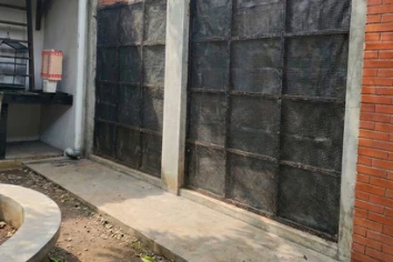 Tembok Polos Sebelum Vertical Garden